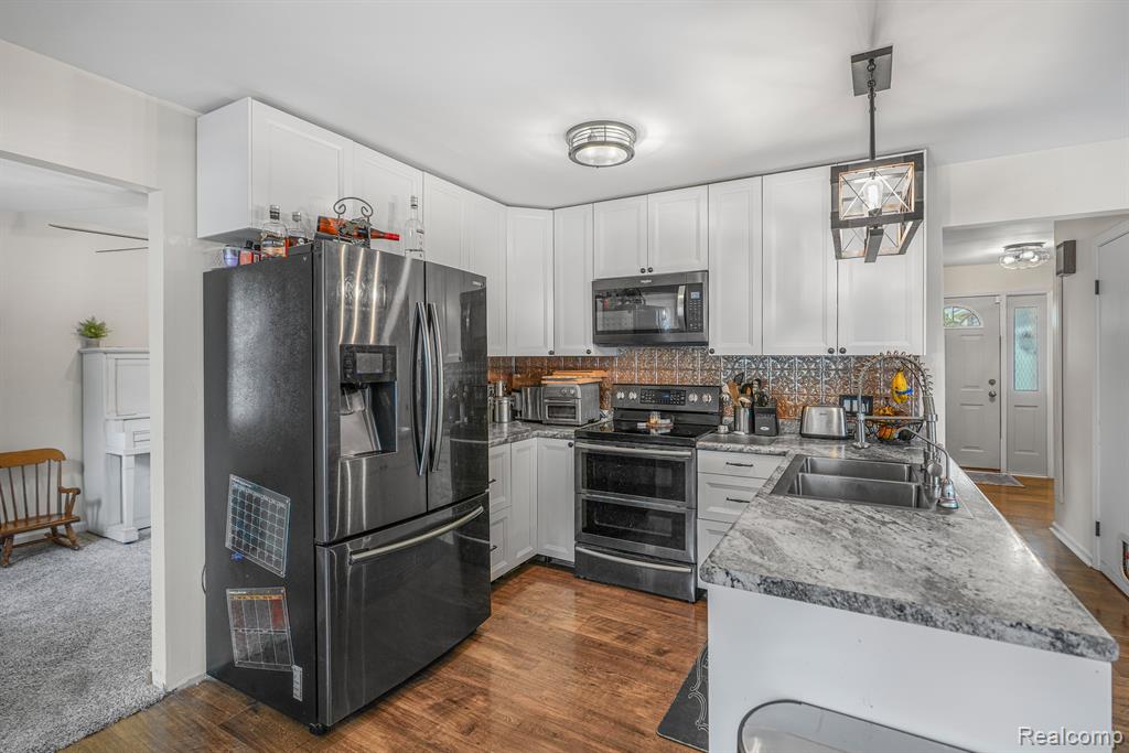 682 Zehnder Drive, Frankenmuth, MI 48734 — Photo 6