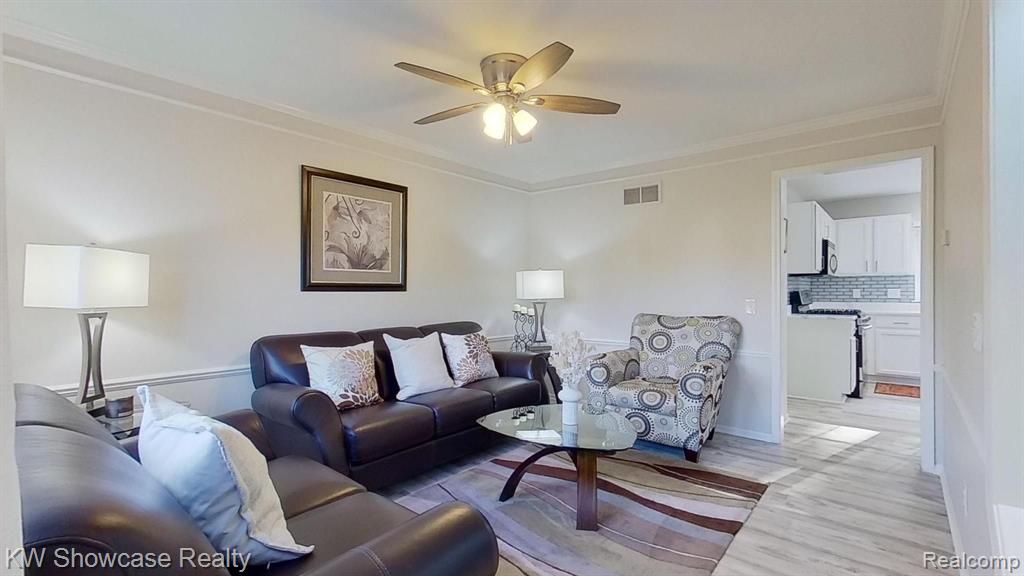 8258 HUMMINGBIRD Drive, Ypsilanti, MI 48197 — Photo 17