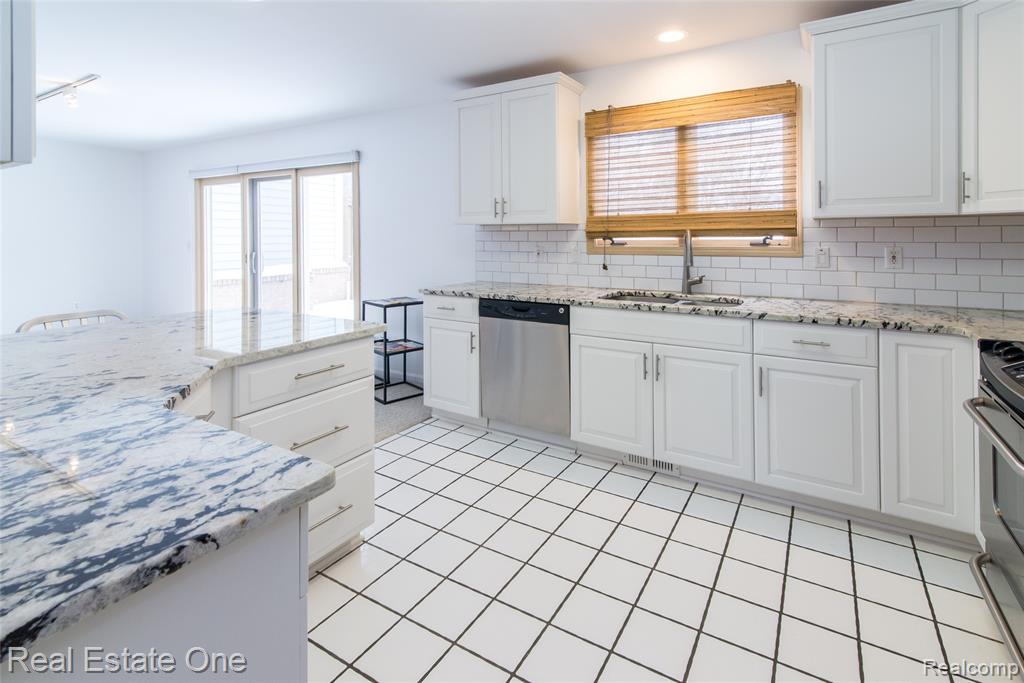 5007 Timberway Trail, Clarkston, MI — Photo 15