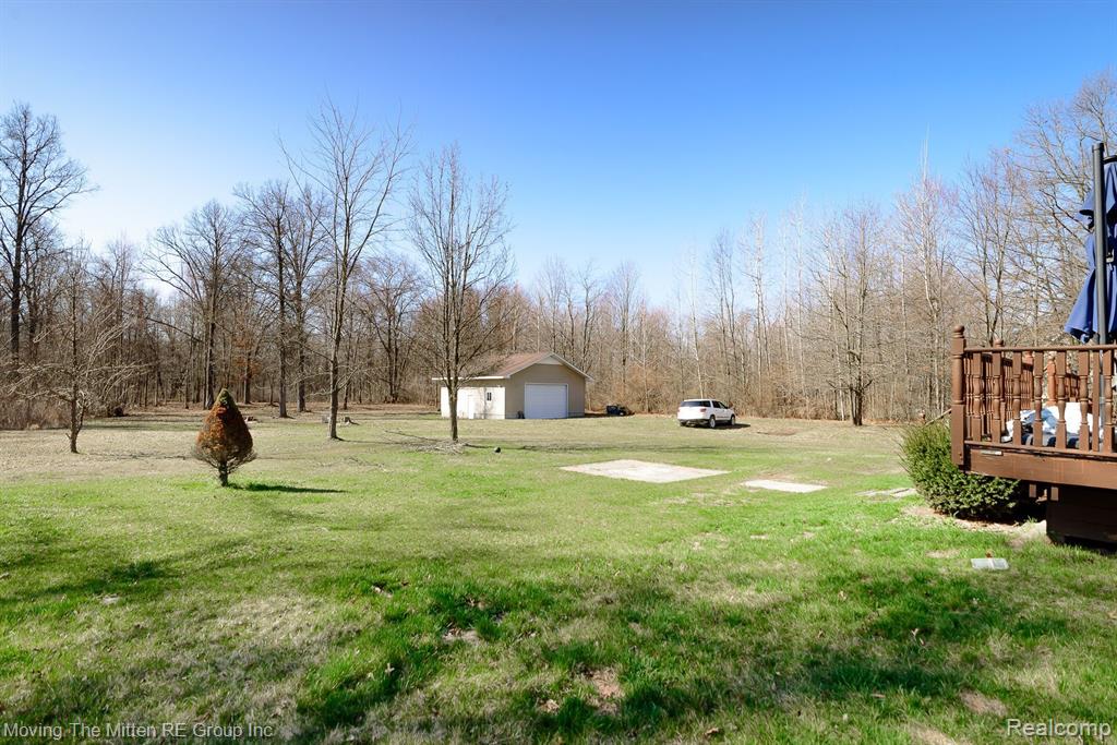 46901 EXECUTIVE Drive, Belleville, MI 48111 — Photo 31
