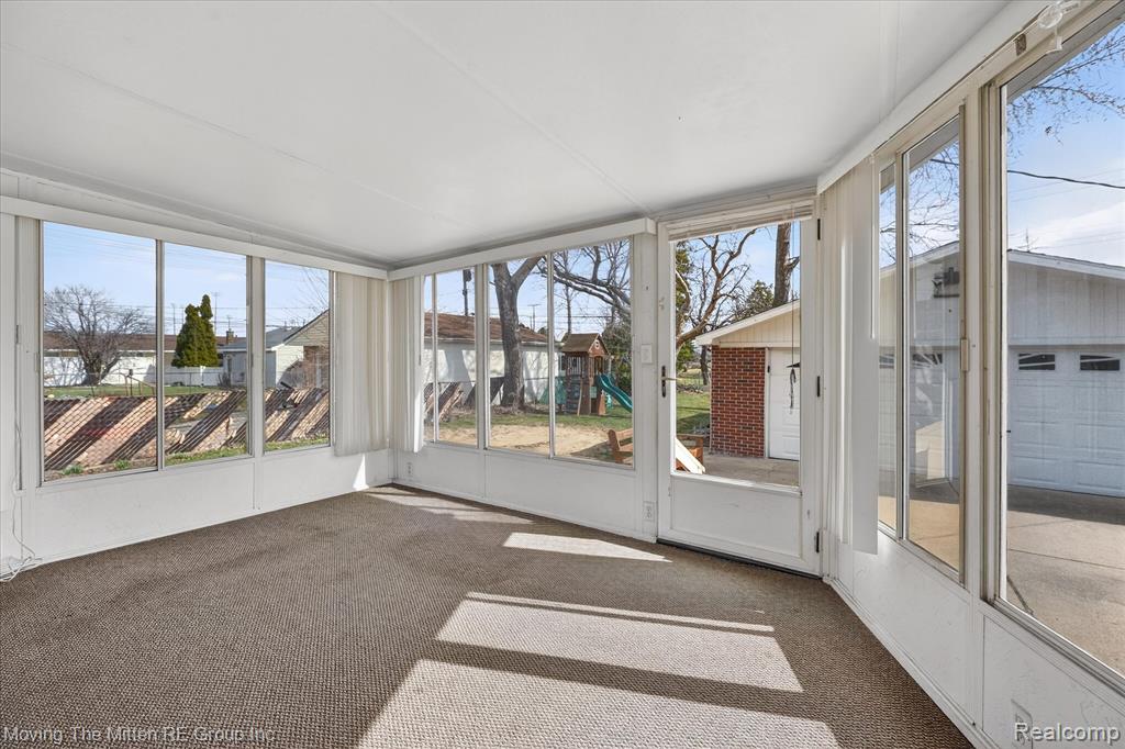 17049 Reno Street, Riverview, MI 48193 — Photo 28