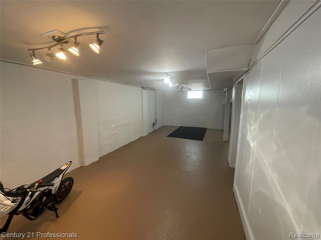 4815 Mildred Street, Wayne, MI 48184 — Photo 16