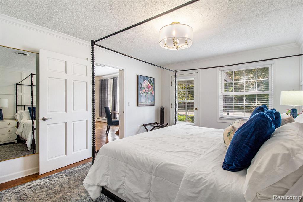 155 N Main Street, Clarkston, MI, 00000