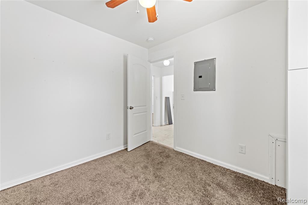 7315 Hollywood Street, Romulus, MI 48174 — Photo 17