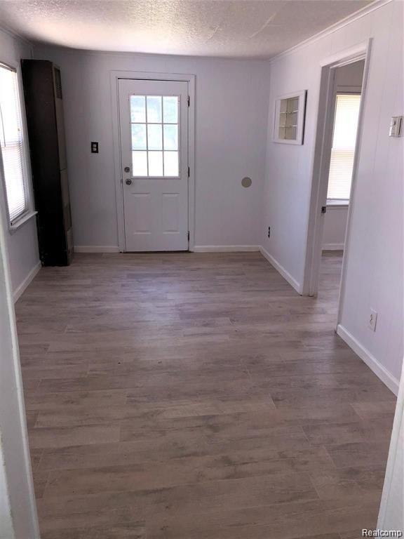 6641 FENTON Street, Dearborn Heights, MI 48127 — Photo 3