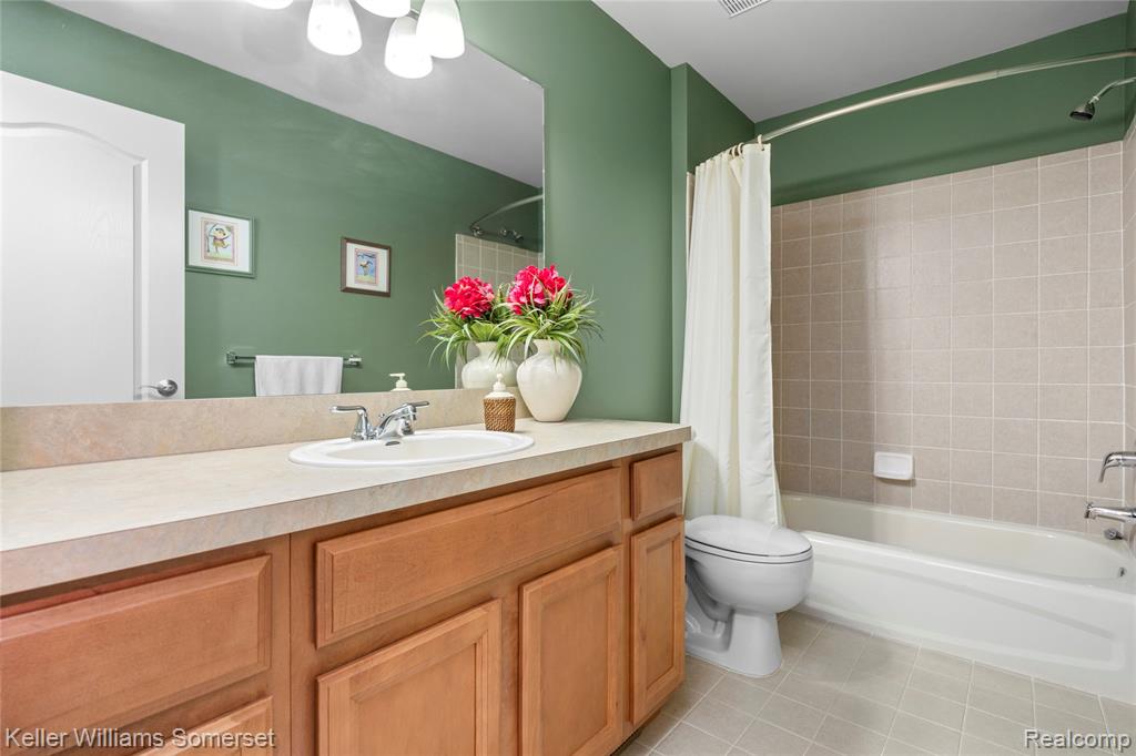 8354 Hummingbird, Commerce Twp, MI 48382 — Photo 49