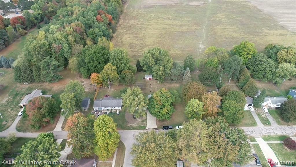 239 Almont Avenue, Almont, MI 48003 — Photo 33