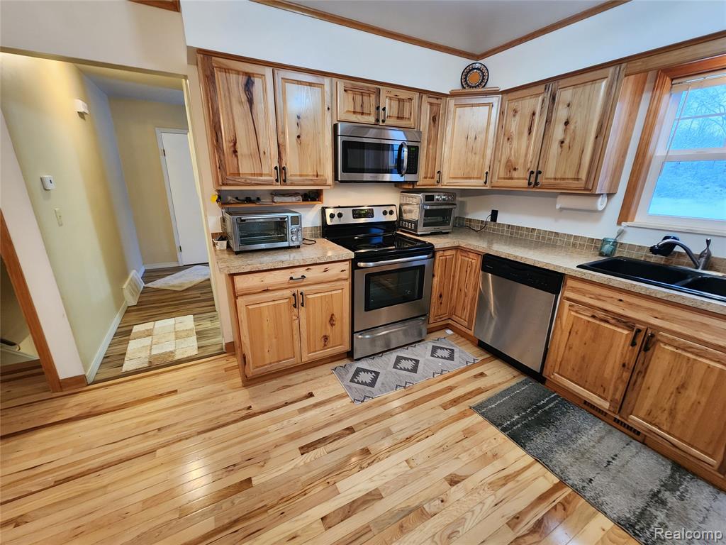 9707 North Lake Rd Road, Otter Lake, MI 48464 — Photo 9