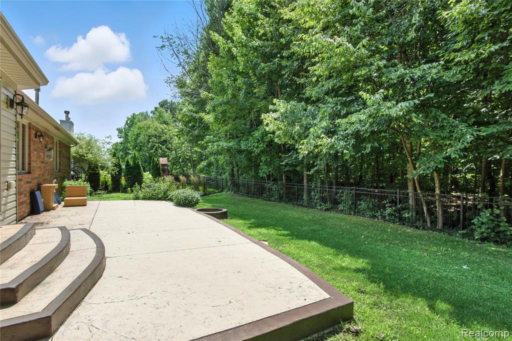 55937 Fallbrooke Drive, Macomb, MI 48042 — Photo 22