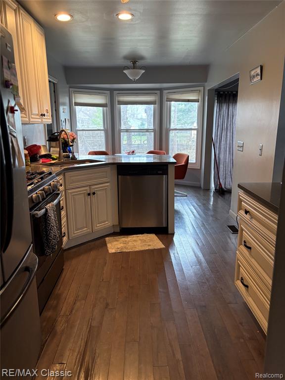 380 E South Boulevard, Troy, MI 48085 — Photo 6
