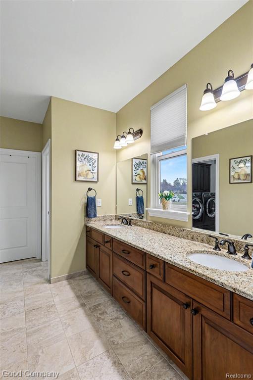 900 Watersmeet Drive, Oxford, MI 48371 — Photo 28
