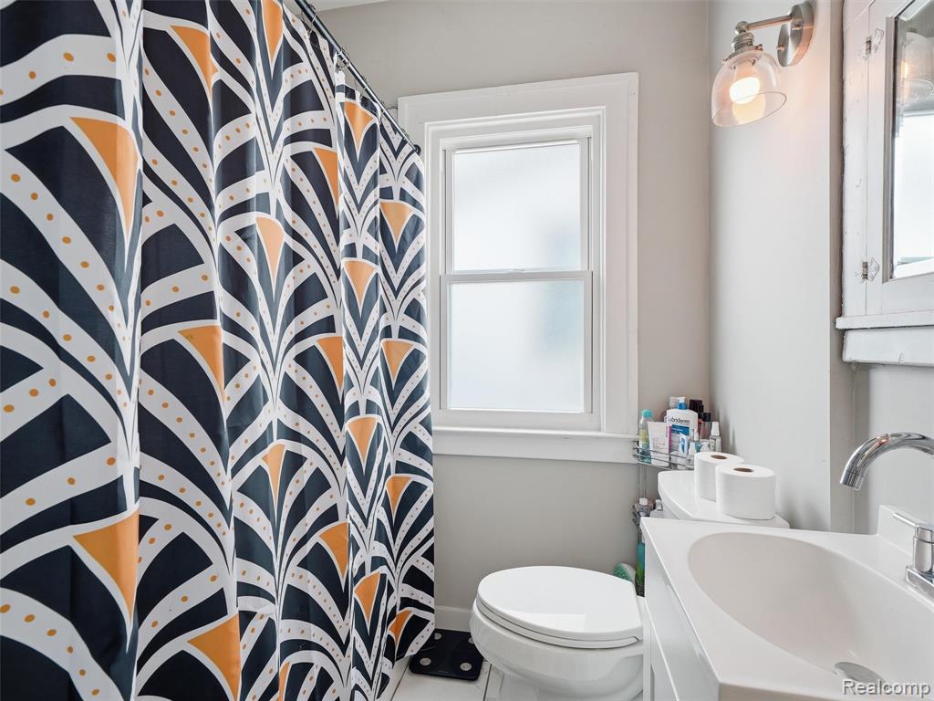 1123 Wayburn Street, Grosse Pointe, MI 48230 — Photo 22