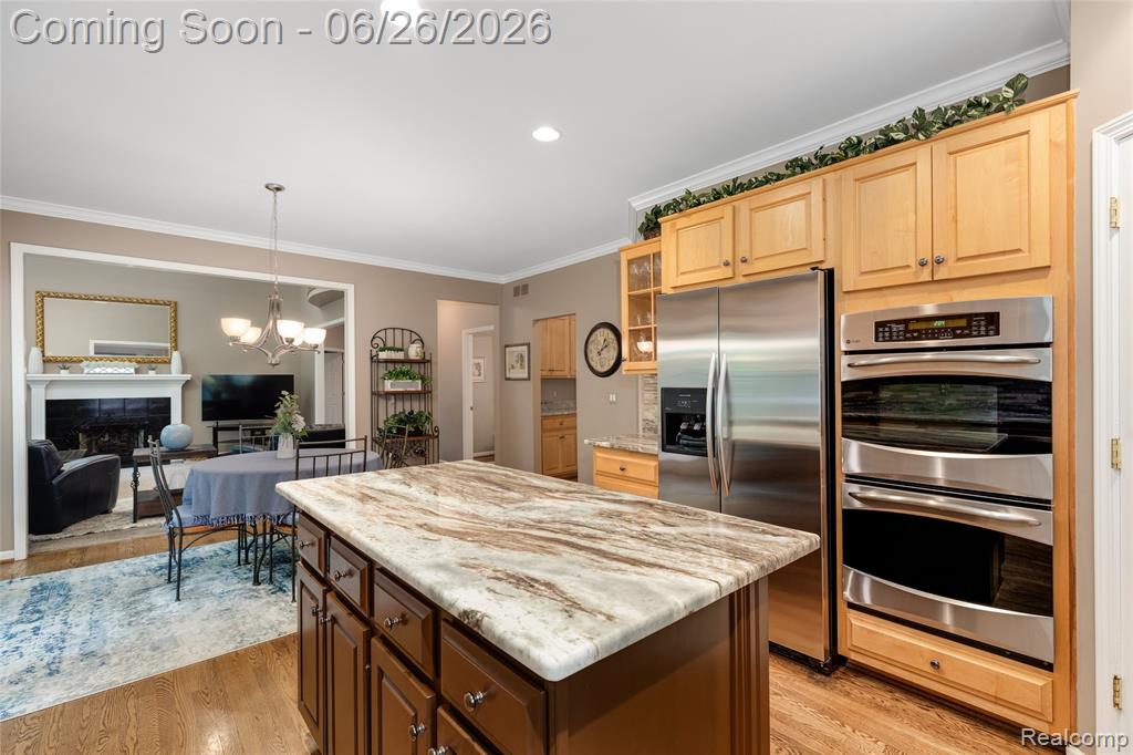 2176 Oakwood Drive, Troy, MI 48085 — Photo 14