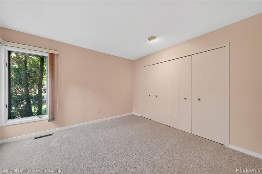6172 Westbrooke Drive, West Bloomfield, MI — Photo 20