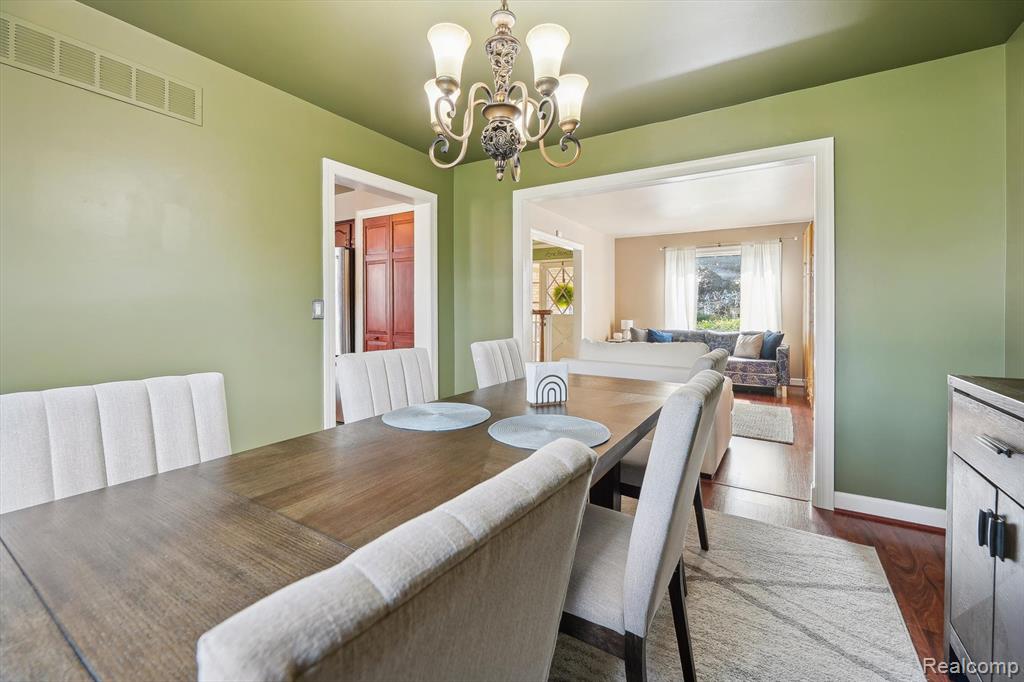 6900 Woonsocket Street, Canton, MI 48187 — Photo 11