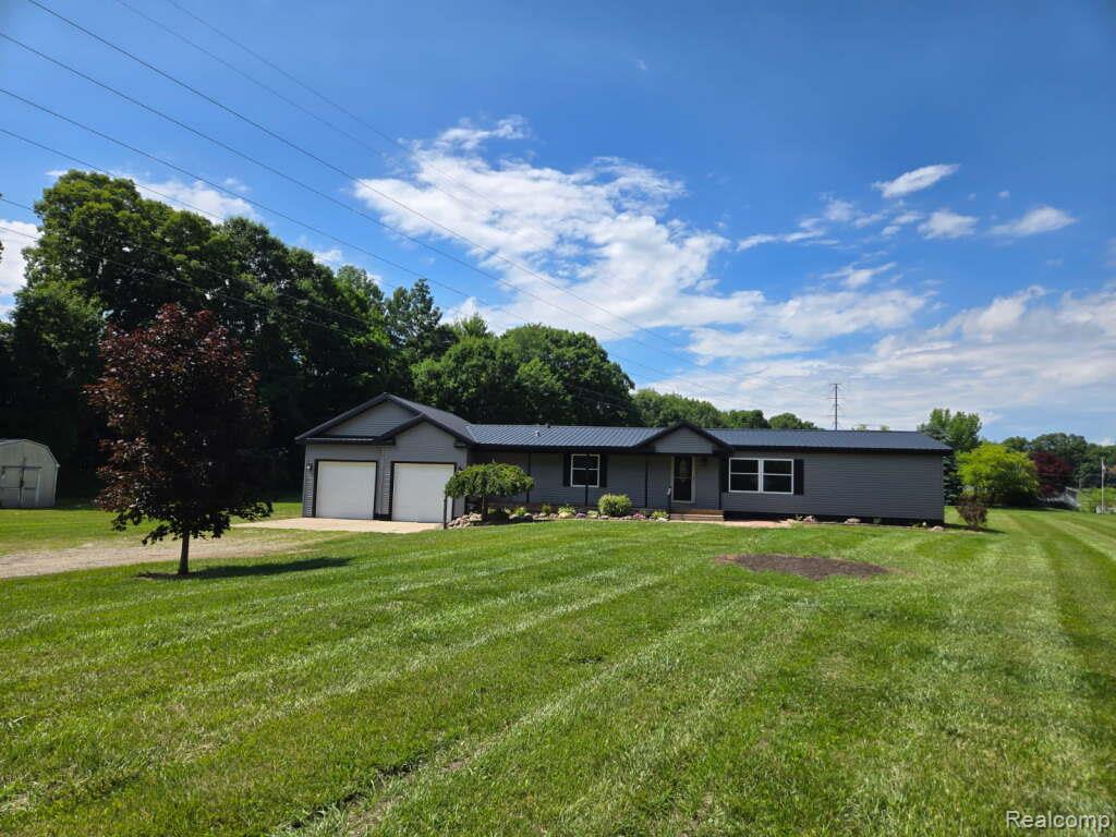 3586 Columbiaville Road, Columbiaville, MI 48421