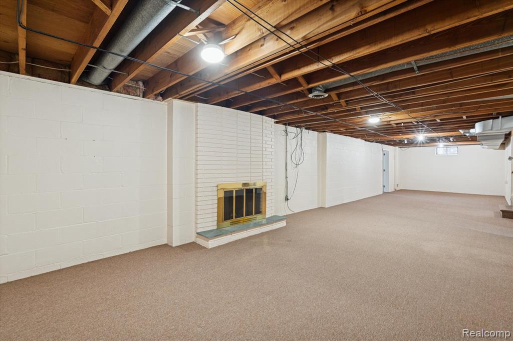 7127 Meadowvue Drive, Grand Blanc, MI 48439 — Photo 32