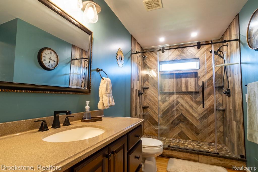 2168 Gravel Creek Road, North Branch, MI 48461 — Photo 11