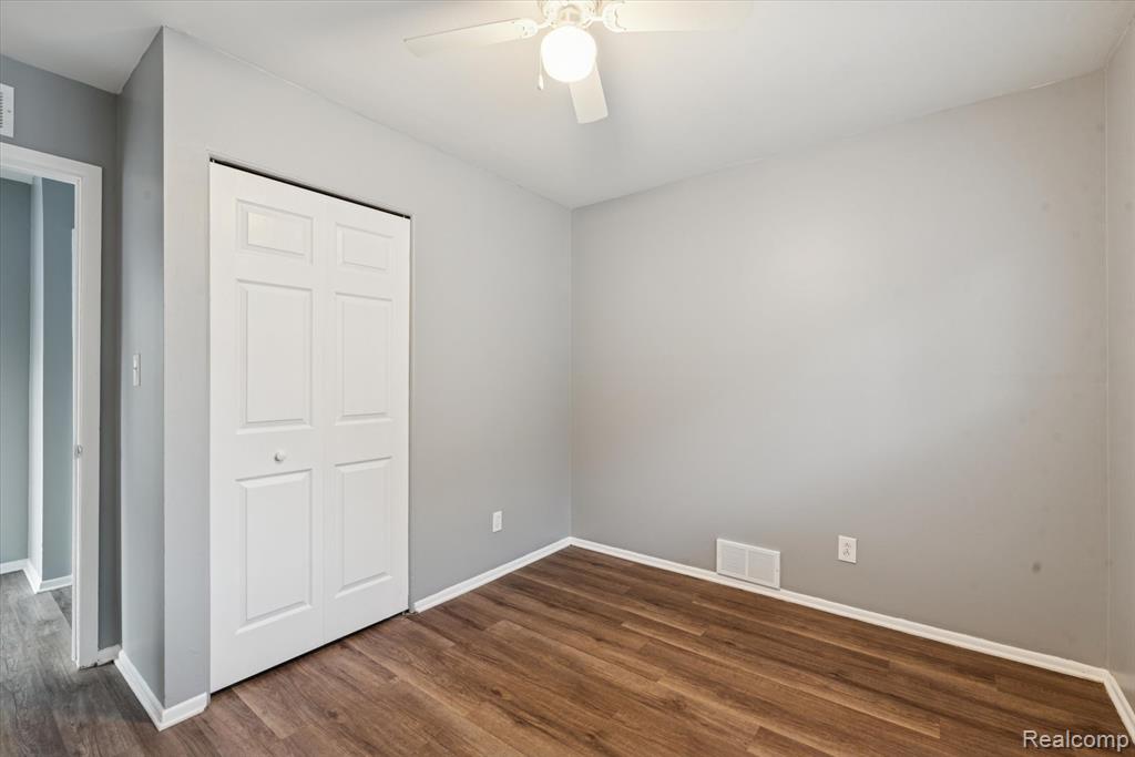 7606 Cavell Street, Westland, MI — Photo 17