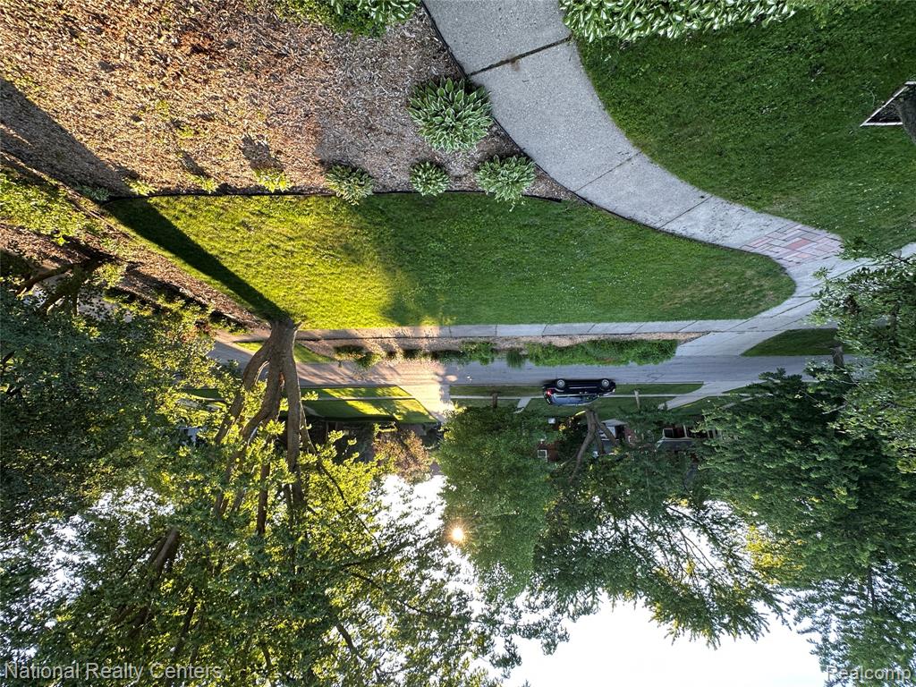 821 Pemberton Road, Grosse Pointe, MI 48230 — Photo 59