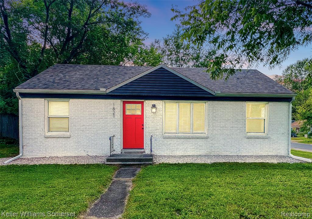 1821 Nazareth Road, Kalamazoo, MI 49048