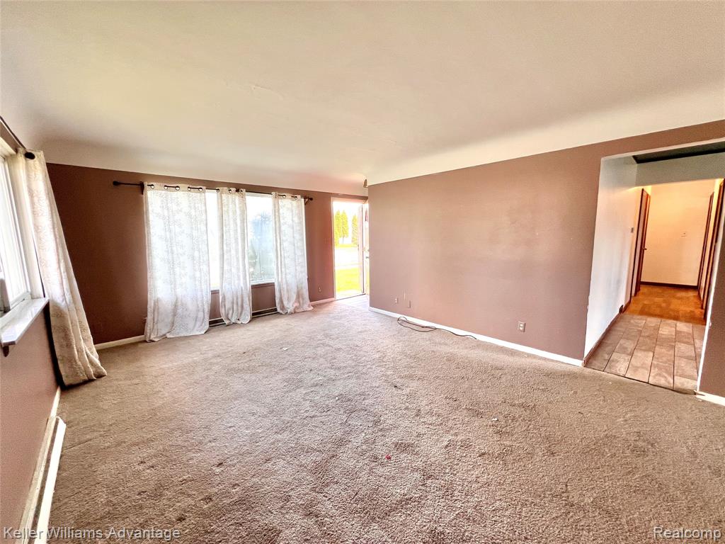 913 Cameron Avenue, Pontiac, MI 48340 — Photo 9