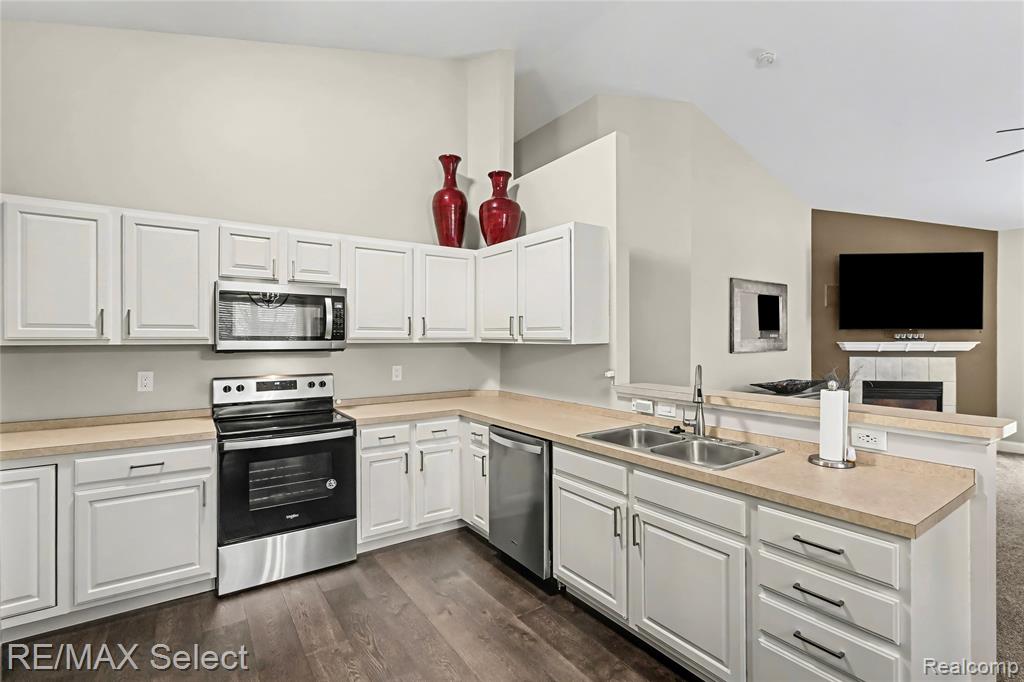 13024 Harbor Landings Drive, 3, Fenton, MI 48430 — Photo 15