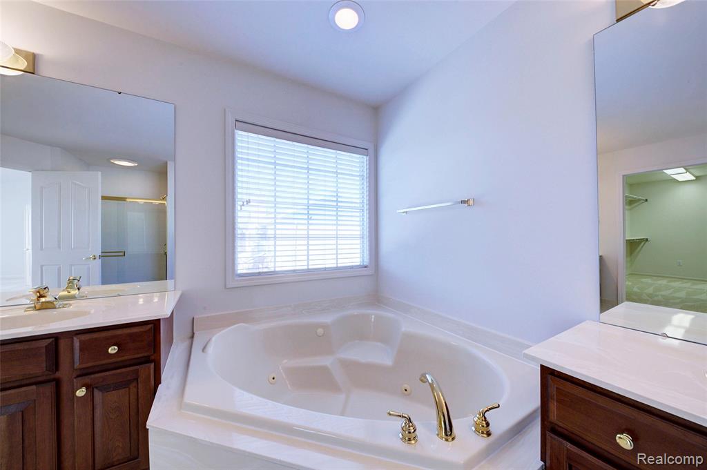 392 Lenox Drive, Canton, MI 48188 — Photo 41