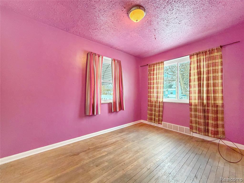 839 Barrie Avenue, Flint, MI 48507 — Photo 12