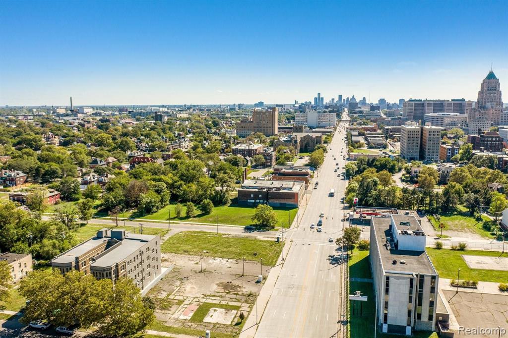 30 E PHILADELPHIA Street, Detroit, MI 48202 — Photo 5