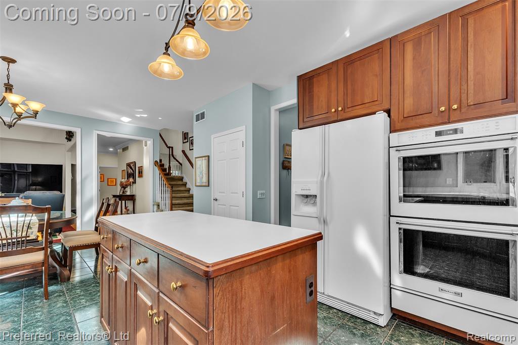 17649 Rolling Woods Circle, Northville, MI 48168 — Photo 38