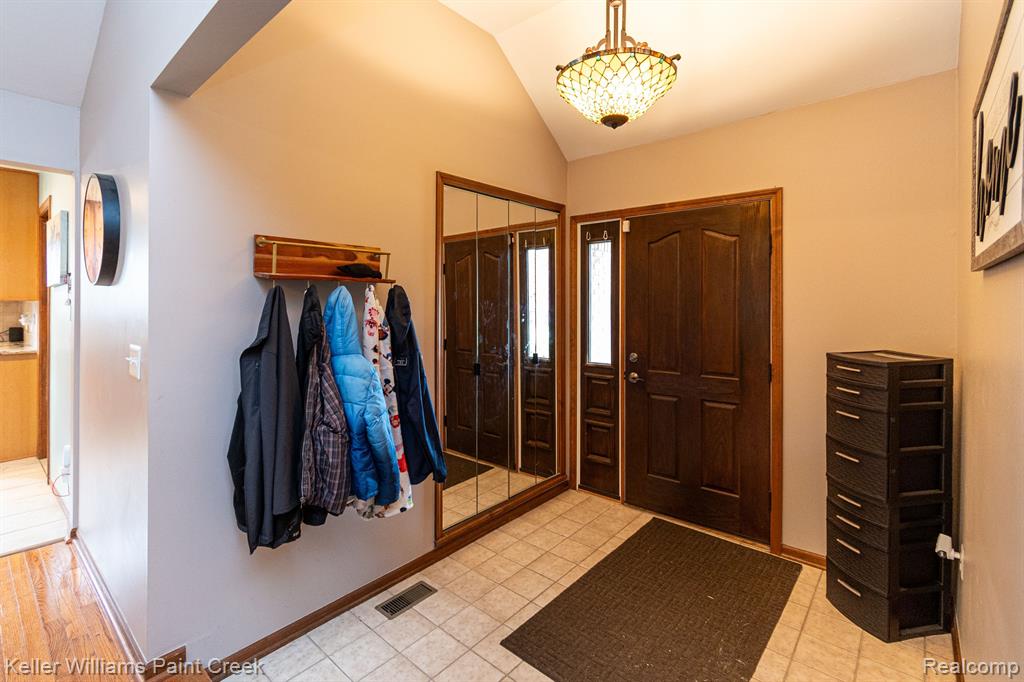 40612 REHSE Drive, Clinton Twp, MI 48038 — Photo 4