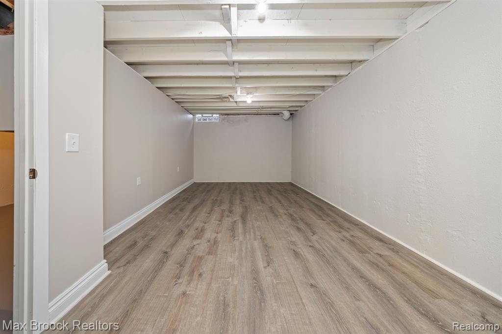 31139 COUNTRY, Farmington Hills, MI 48331 — Photo 37