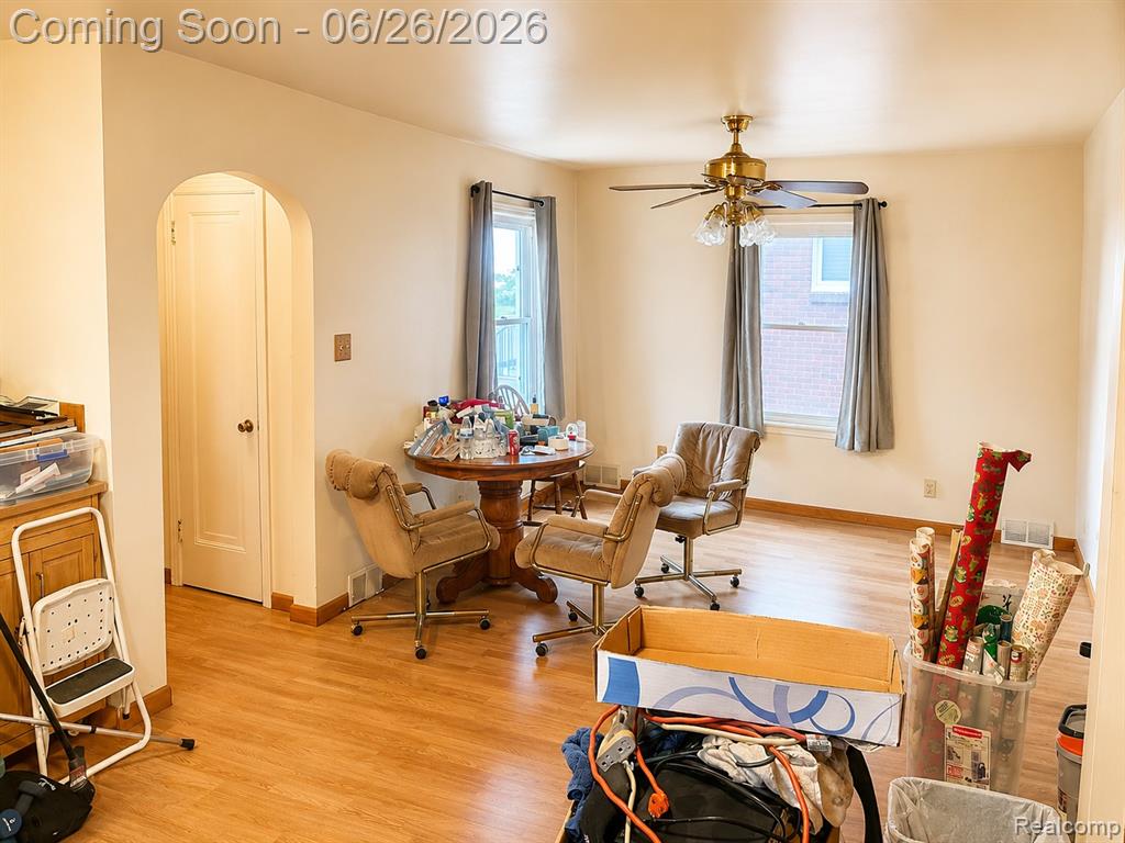 8056 Central, Center Line, MI 48015 — Photo 6