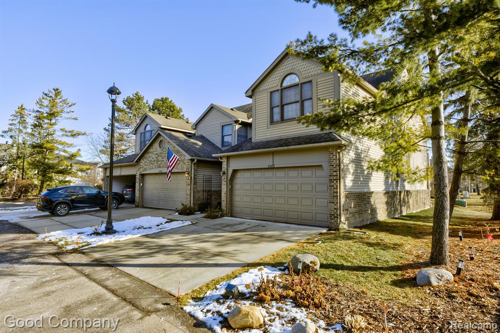 45293 HORSESHOE Circle, Canton, MI 48187 — Photo 41