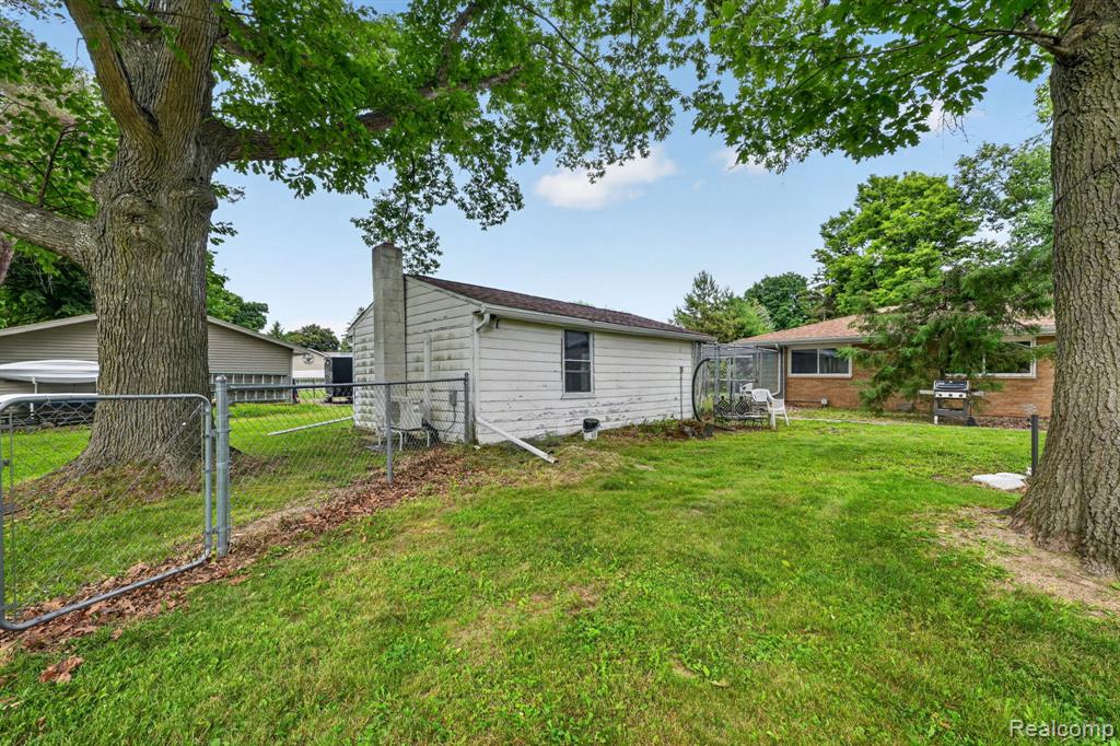 4877 Orchard Lane, Owosso, MI 48867 — Photo 52