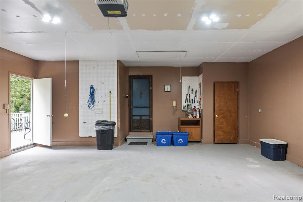 6218 Curtis Road, Plymouth, MI 48170 — Photo 24