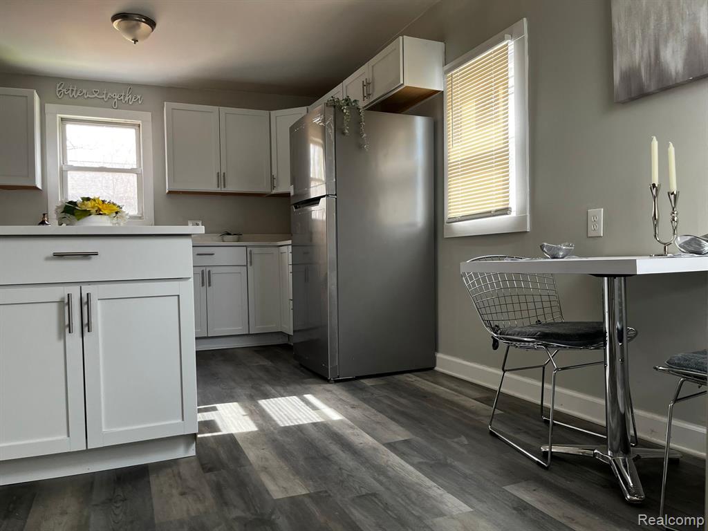 417 E HUNT Street, Adrian, MI 49221 — Photo 4