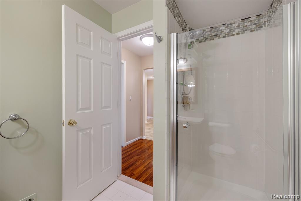 53171 Pineridge Drive, Chesterfield, MI — Photo 24