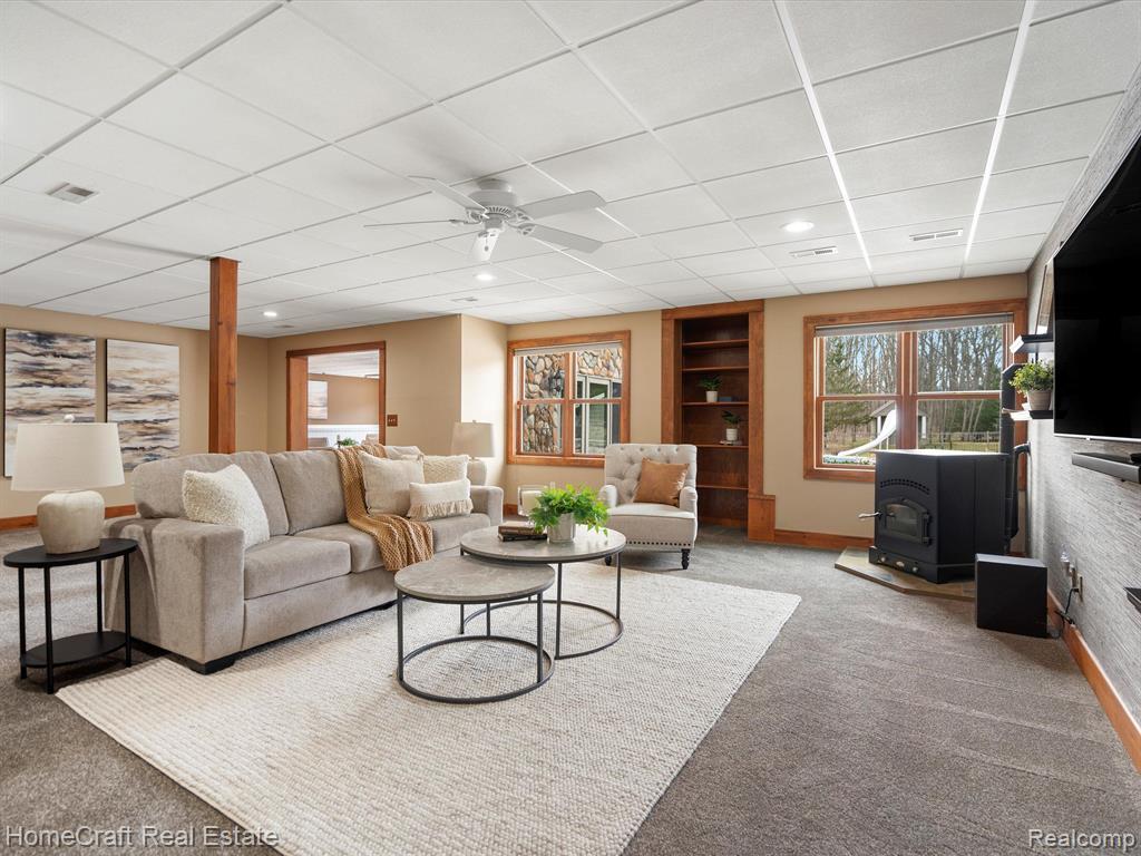 9123 SALEM FARMS Drive, South Lyon, MI 48178 — Photo 37