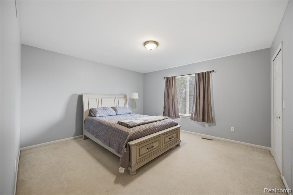 42453 Willsharon Street, Sterling Heights, MI 48314 — Photo 24