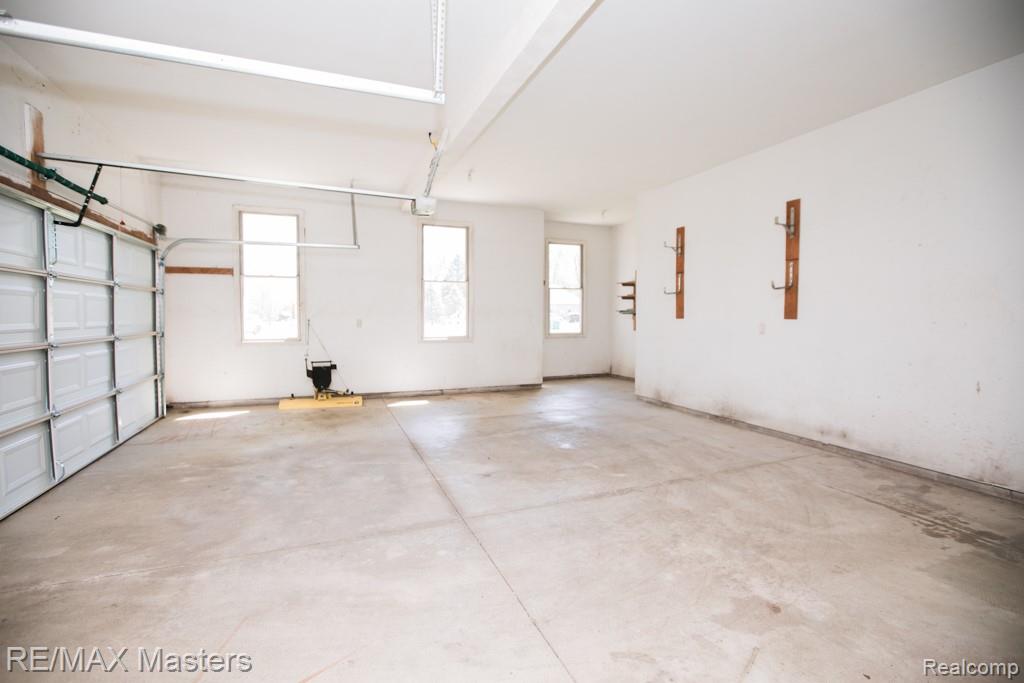 27178 John Drive, New Boston, MI 48164 — Photo 49