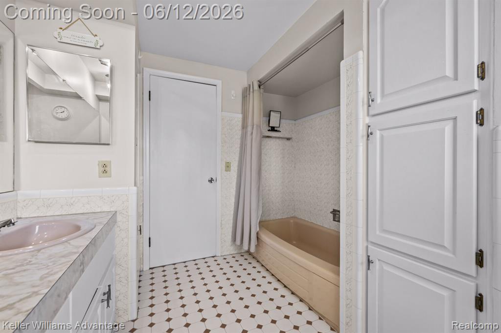 9110 Sandy Ridge Drive, White Lake, MI — Photo 28