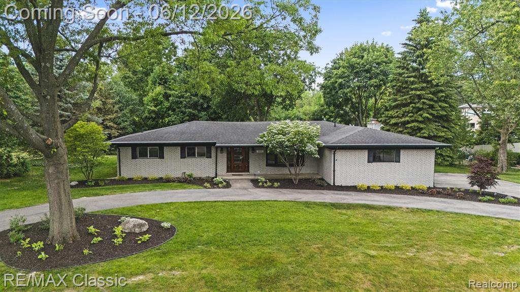 12901 Drury Lane, Plymouth, MI 48170 — front exterior