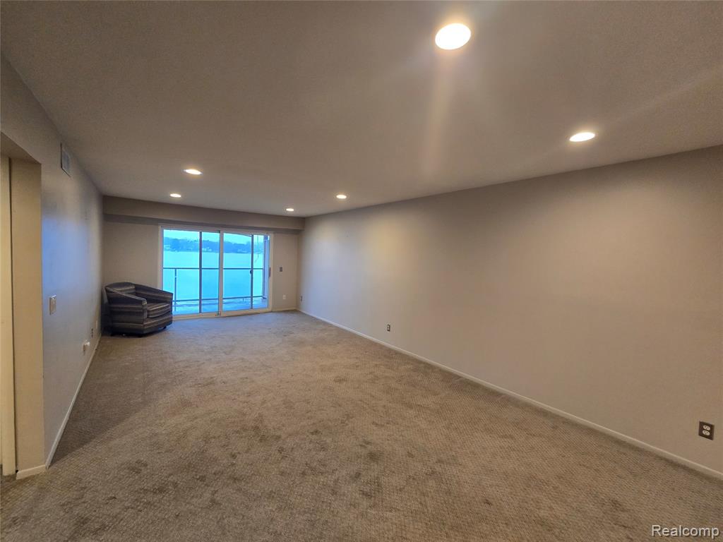 1932 Klingensmith Road, 56 B, Bloomfield Hills, MI 48302 — Photo 4