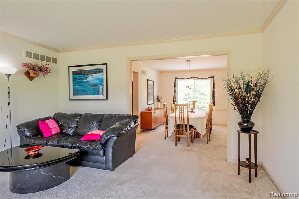 45536 MORNINGSIDE Road, Canton, MI 48187 — Photo 9