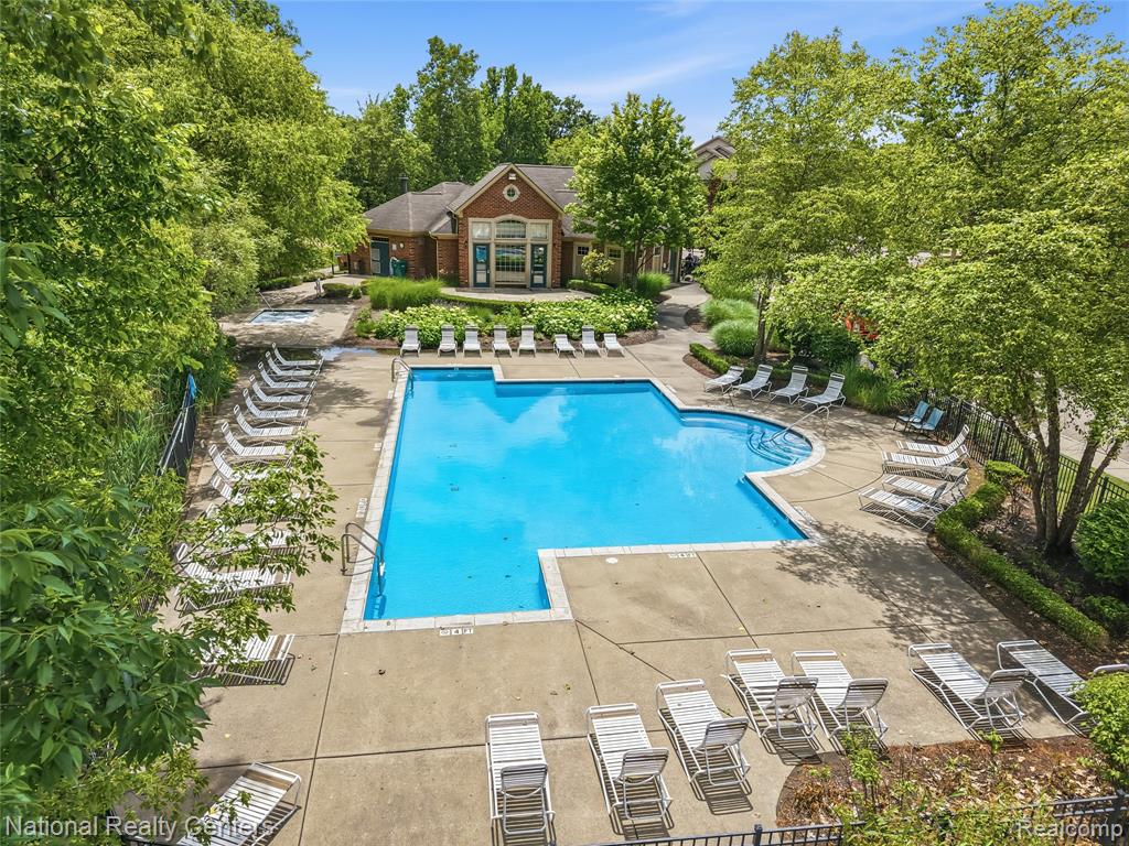 128 Sandy Lane, Walled Lake, MI 48390 — Photo 19