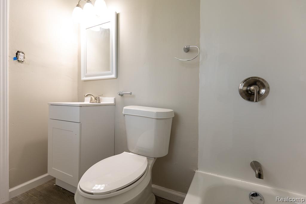564 Marquette Drive, Detroit, MI 48214 — Photo 25