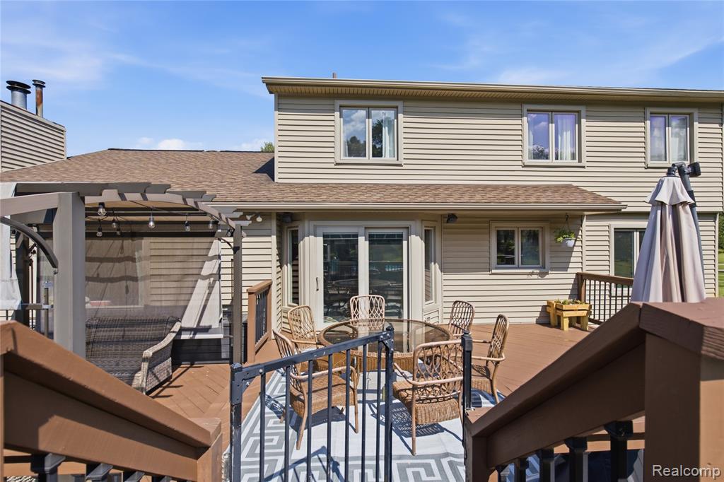 1817 Deer View Court, Howell, MI 48843 — Photo 12