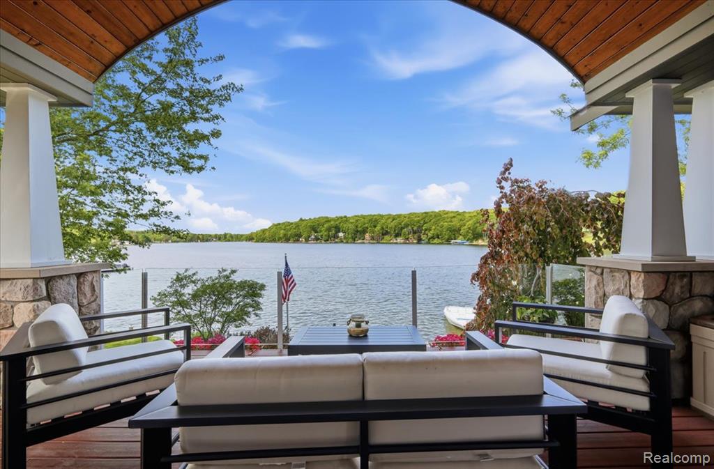8665 Lakeview Boulevard, Clarkston, MI 48348 — Photo 5